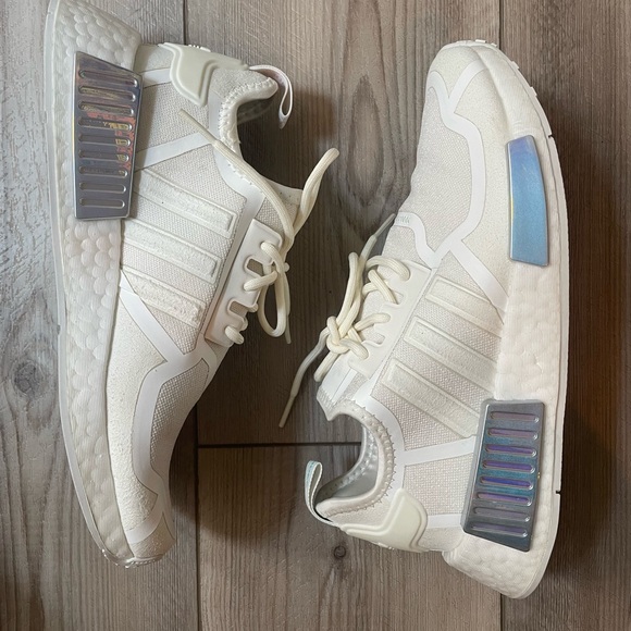 adidas NMD_R1 V2 Shoes - Picture 7 of 17
